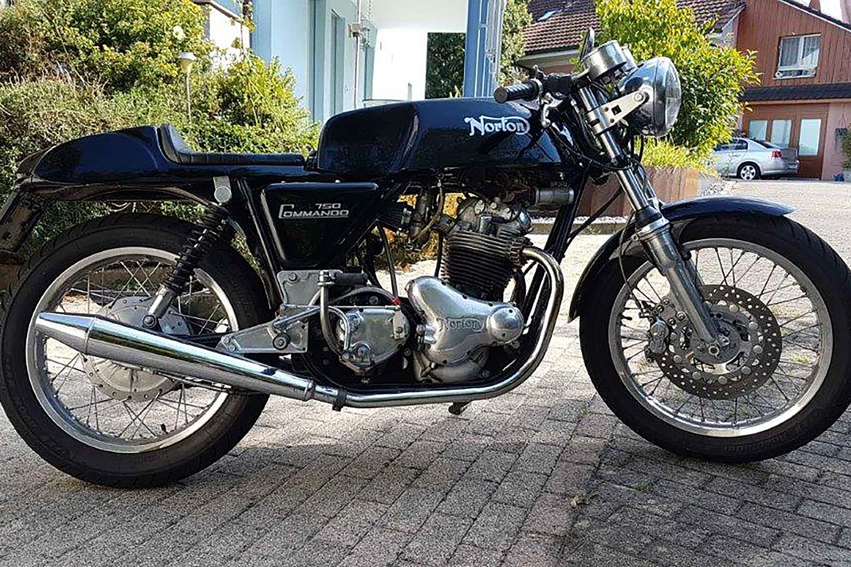Norton Commando 750, 1971